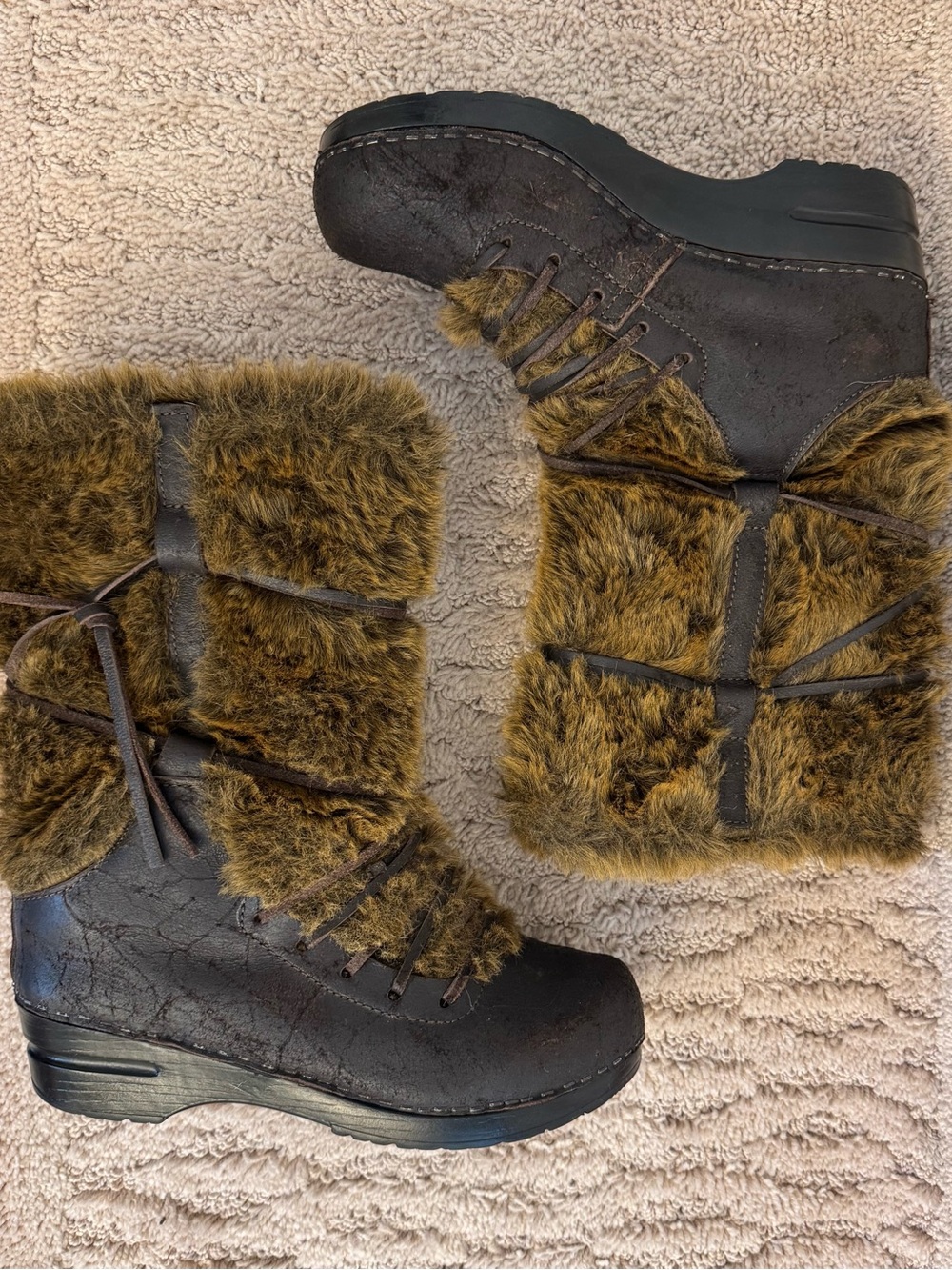 Women's Faux Fur Winter Boots - Brown Faux Fur